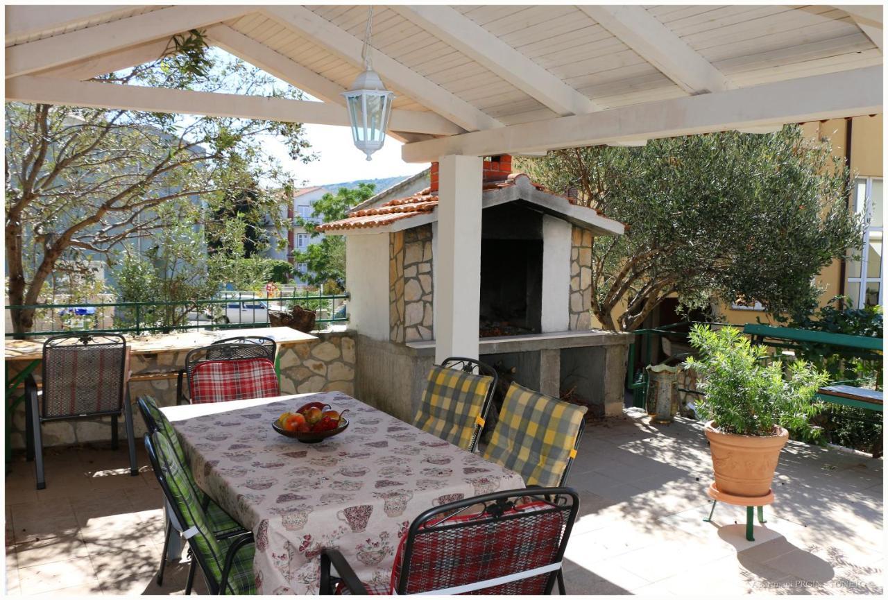 פרימוסטן Apartments Lujo מראה חיצוני תמונה